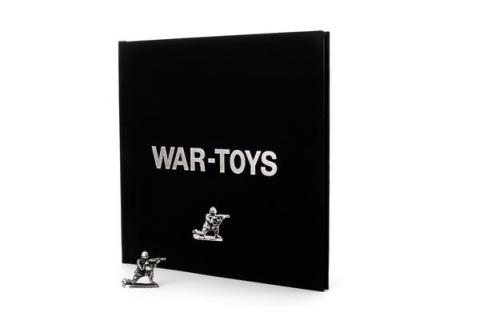 war toys book 00